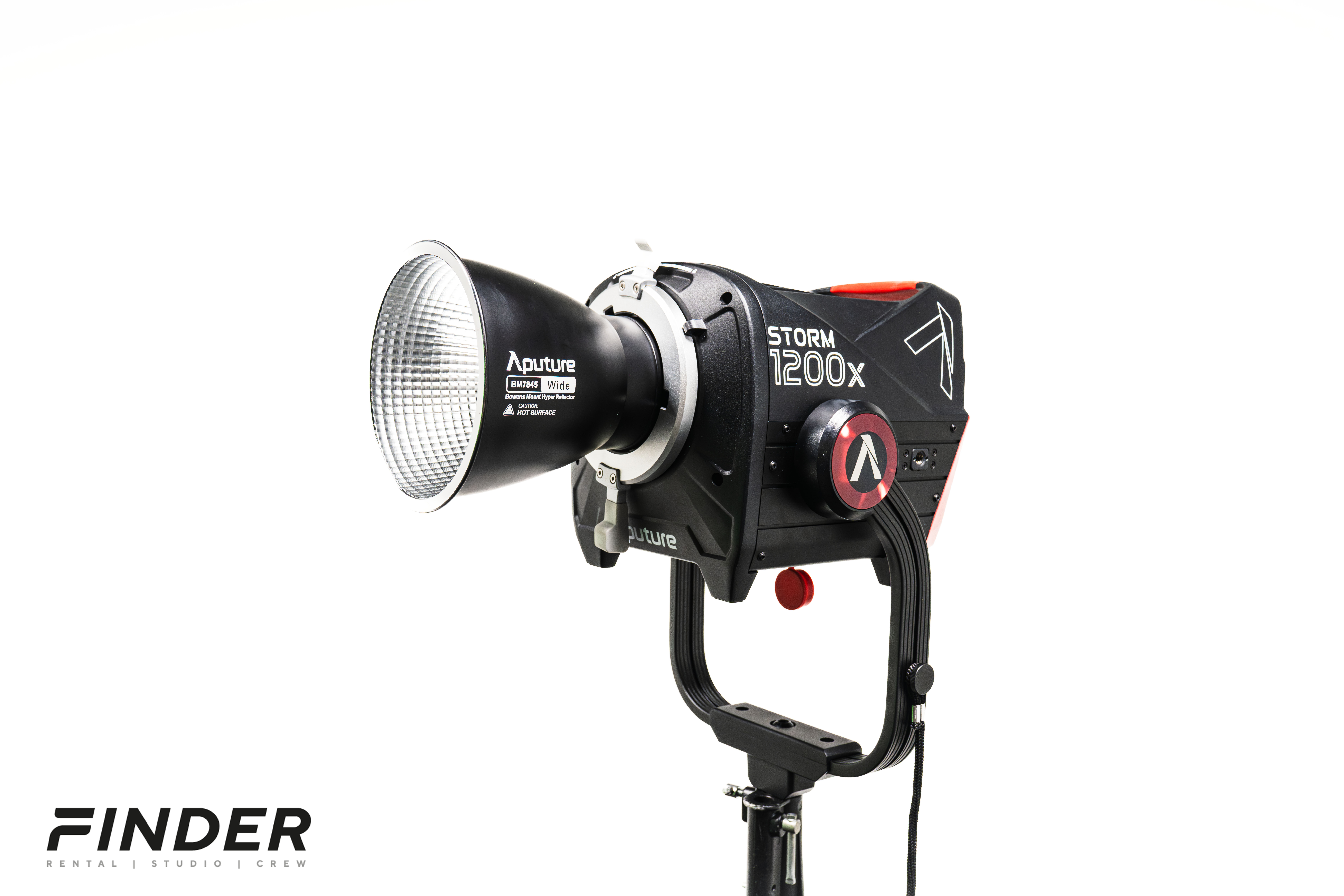 Aputure_1200x_Storm_Lichtverleih_Finder_Media_Koeln.jpeg  